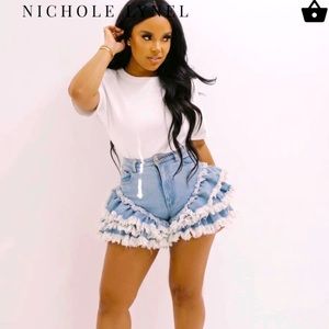 Nichole Lynel Ruffled shorts